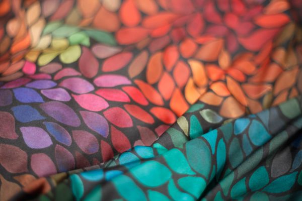 ColorLeaves - 2in1 Design - energy - Badeanzugstoff - UPF 40+