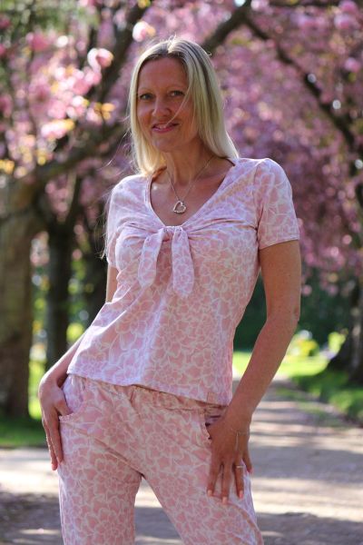 MysticBlossom BIG - retro rosa - Bio-Jersey - 1,05 m RESTSTÜCK