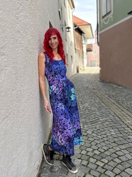 VibrantBlossom - electric blue - Bio-Jersey - A/B-Ware - 1,80 m RESTSTÜCK