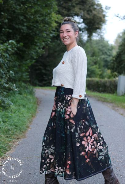 ColorFlowers - old painting - Viskose-Jersey - 1,15 m RESTSTÜCK