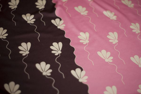 Swimming Blossom - braun / rosa -  3in1 Design - Badeanzugstoff - 0,50 m RESTSTÜCK