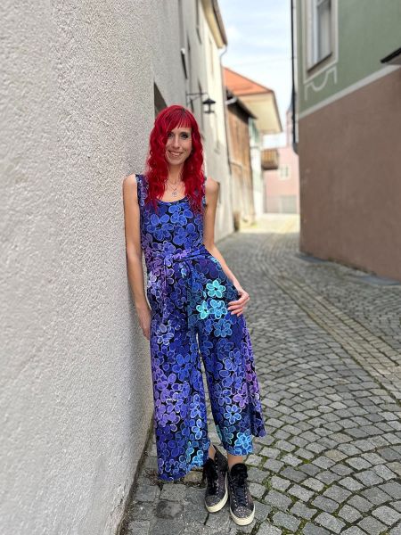 VibrantBlossom - electric blue - Bio-Jersey - A/B-Ware - 1,80 m RESTSTÜCK