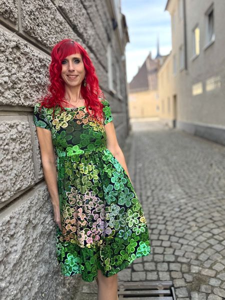 VibrantBlossom - green garden - Bio-Jersey - A/B-Ware - 2,50 m RESTSTÜCK